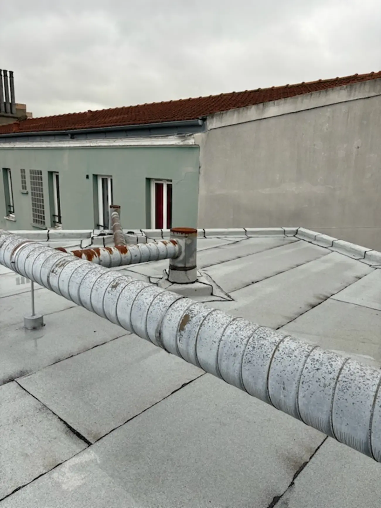 Toiture terrasse et conduits — Toiture zinc