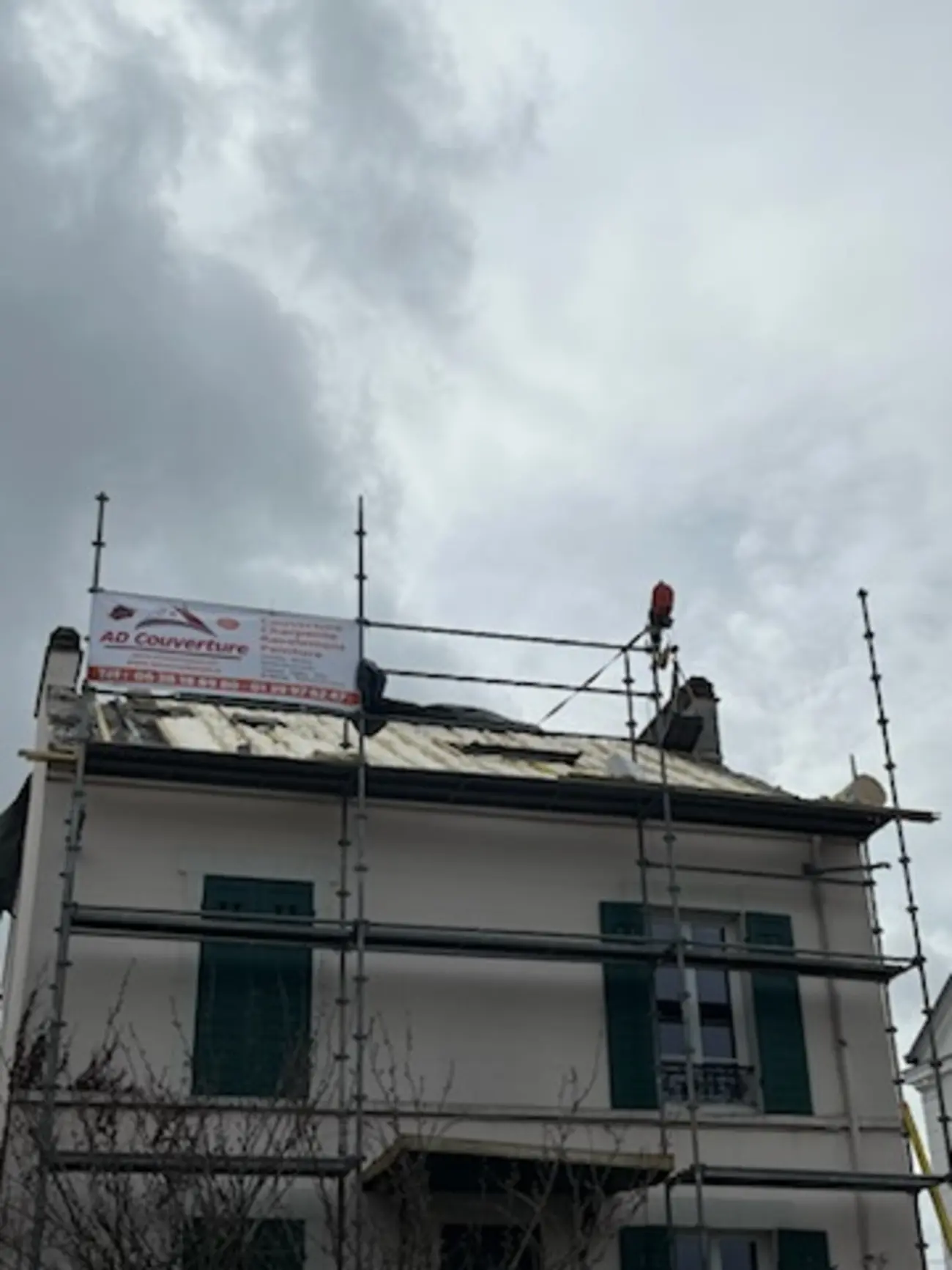 Toiture mise a nu en renovation — Toiture tuile