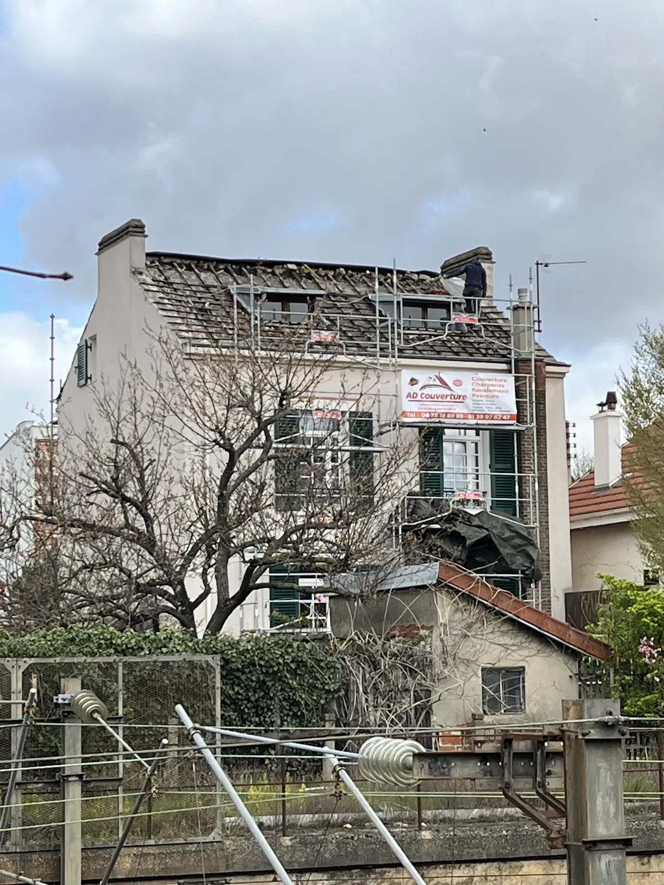 Maison sous echafaudage — Façade & ravalement